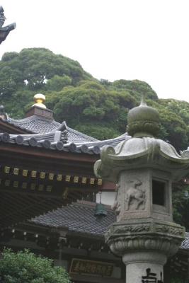 Different angle of the Amida-do