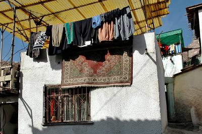 u16/helenpb/medium/42143396.Laundry1copy.jpg