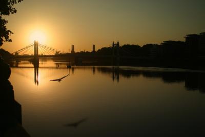 chelsea-bridge-sun-041.jpg