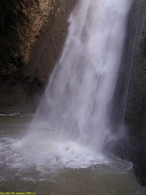 Falls in the Ayun river