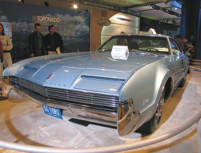 Oldsmobile Toronado 2.jpg