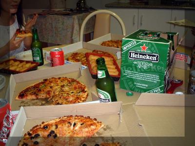 ڻPPizzax...