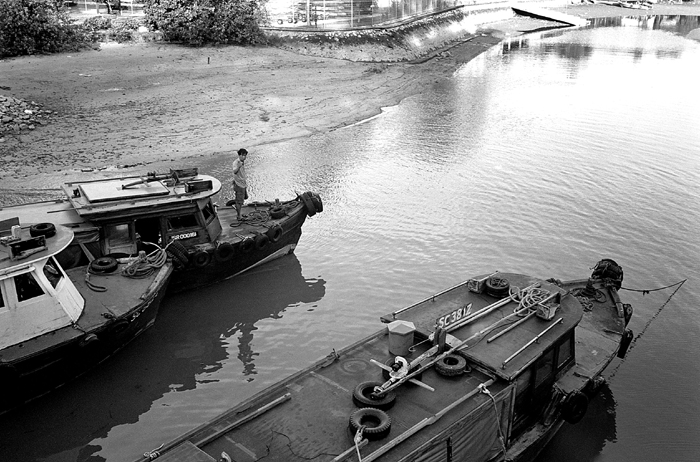 Bum Boats and Boatman