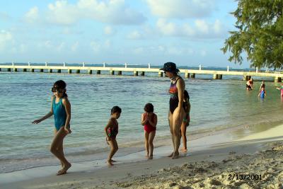 2001-02-13c Girls on Beach in Grand Cayman.jpg