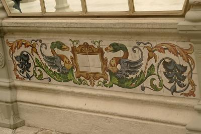 decorative panel on Palacio de Cristal