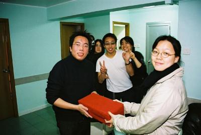 u16/lk32/medium/11248462.20021231LantauIsland052.jpg