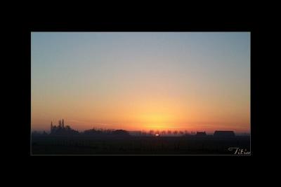 u16/lookheretitia/medium/39054742.0sunsetland020.jpg