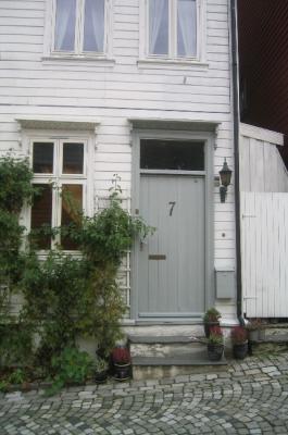 Bergen doorway.JPG