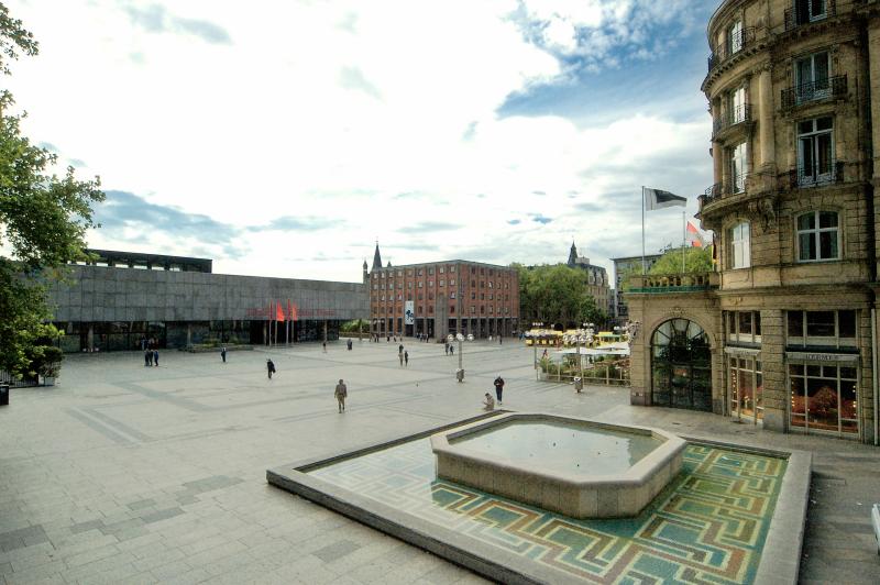 Roncalli Square