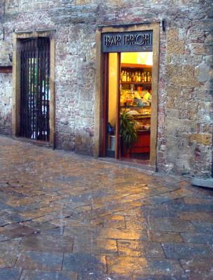 Bar Priori, Volterra