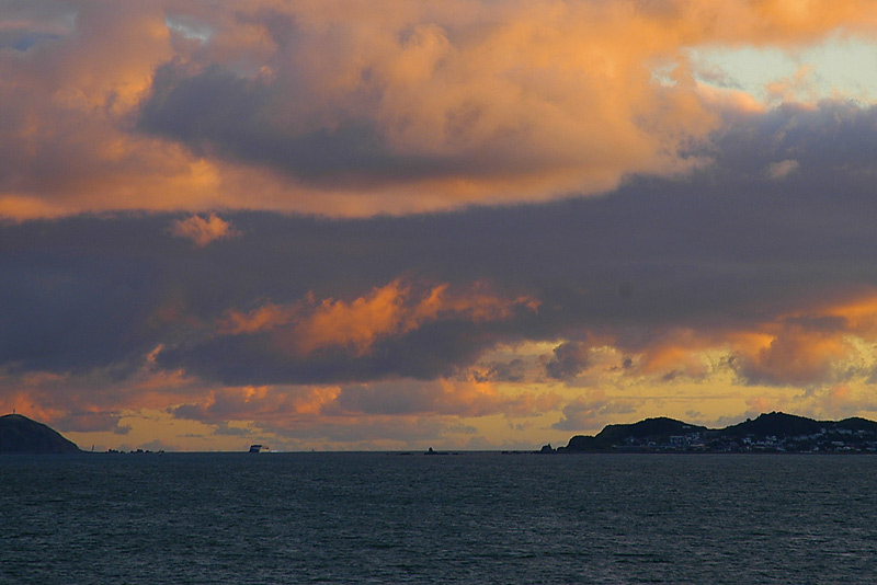 Wellington Heads in the Evening