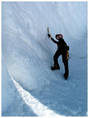 u16/pudgy_groundhog/medium/39004710.d24_ice_climb_kathy.jpg