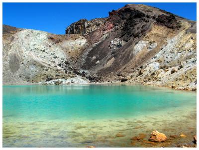 u16/pudgy_groundhog/medium/39004738.d27_crossing_emerald_lakes1.jpg