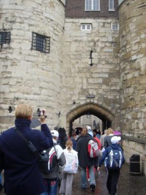 Entering the Tower of London (I guess Jeff made it after all)