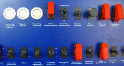 u16/roboele/medium/42093494.DSC06078aw.jpg