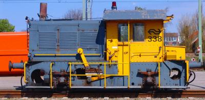 u16/roboele/medium/42097211.DSC06071aw.jpg