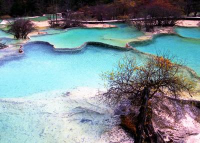 colorful water in Huanglong 10