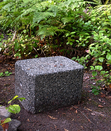 <b>Empty Pedestal: Stolen Statue</b><br><font size=1> by Arvin Chaikin