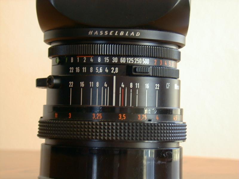Carl Zeiss T* 2.5/80 Planar