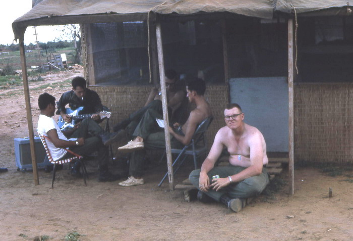 Relaxing 35th SPS kennel area