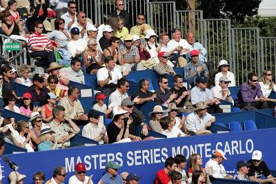 u16/webman06/medium/42119770.OpenTennis3gradins.jpg