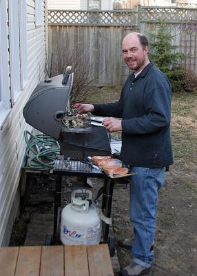 15-APR-2005barbeque time!