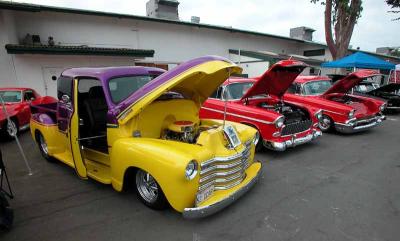 Custom 1952 Chevy Pickup  - Cruisin' for a Cure 2002