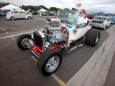 Ford Model T w/ blown Hemi - Cruisin' for a Cure 2002