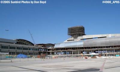 2005 - Miami International Airports new South Terminal (left) and Concourse J (right) construction stock photo #4900