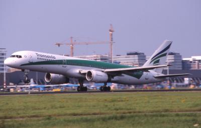u17/airpaul/medium/5518046.05.09.02TransaviaB7572K2PHTKA.jpg