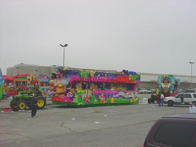 CaesarFloatsLineUp.jpg