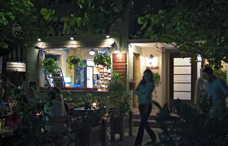 Ocean Drive News Cafe 01