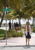 Ocean Drive beach walk 02