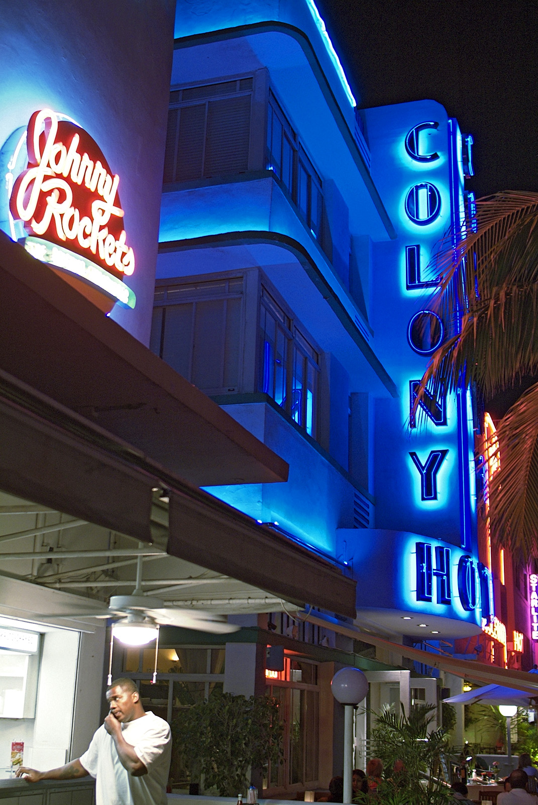 Ocean Drive Colony Hotel