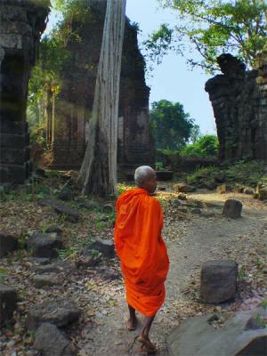  Monk at Koh Ker 3