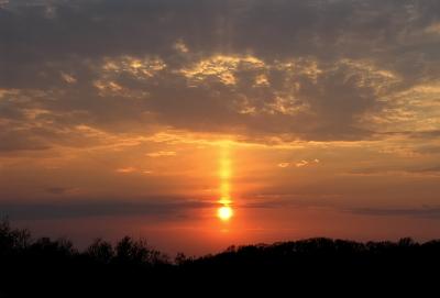 wSun Pillar1 4-19-05.jpg