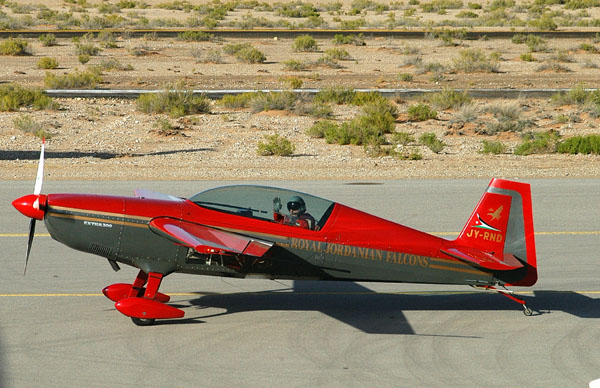 Royal Jordanian Air Force Falcons - Extra 300