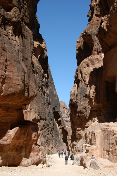 Passage from the Treasury to the rest of Petra