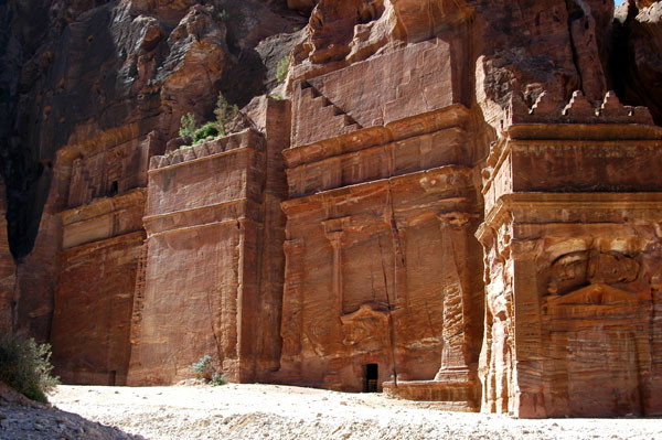 The Street of Facades, Petra