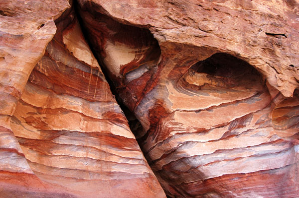 Multicolored stone, Petra