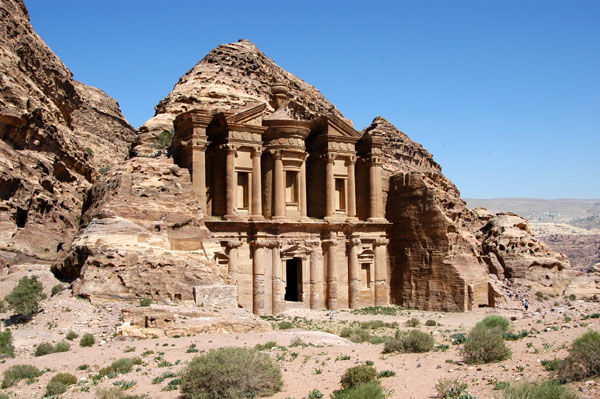 The trail continues past the Monestary to a viewpoint of Wadi Musa