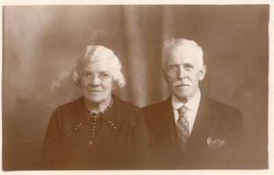 Joseph & Margaret Harkers Family. Plus Hutchinson Family links