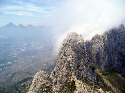 2005 Costa Blanca Bernia ridge mists