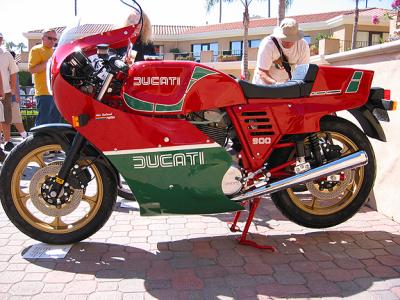 Ducati Mike Hailwood Replica
