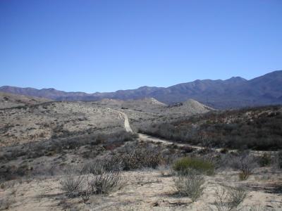 Trail E/B to Tres Hermanos
