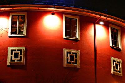 Red house *