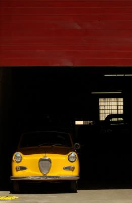 Yellow_Car.jpg