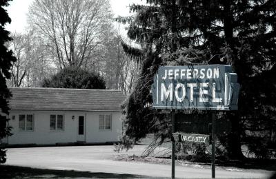 u17/donna_lear/medium/42266864.JeffersonMotel.jpg