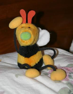 Beeeee.jpg
