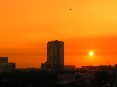 2005.03.23 Sunset In Makati